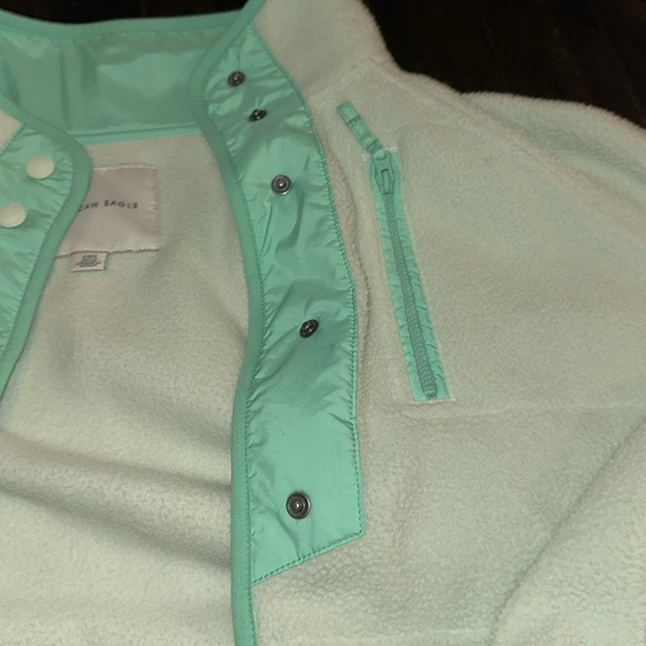 American Eagle Fleece Jacket - Picture 3 of 3